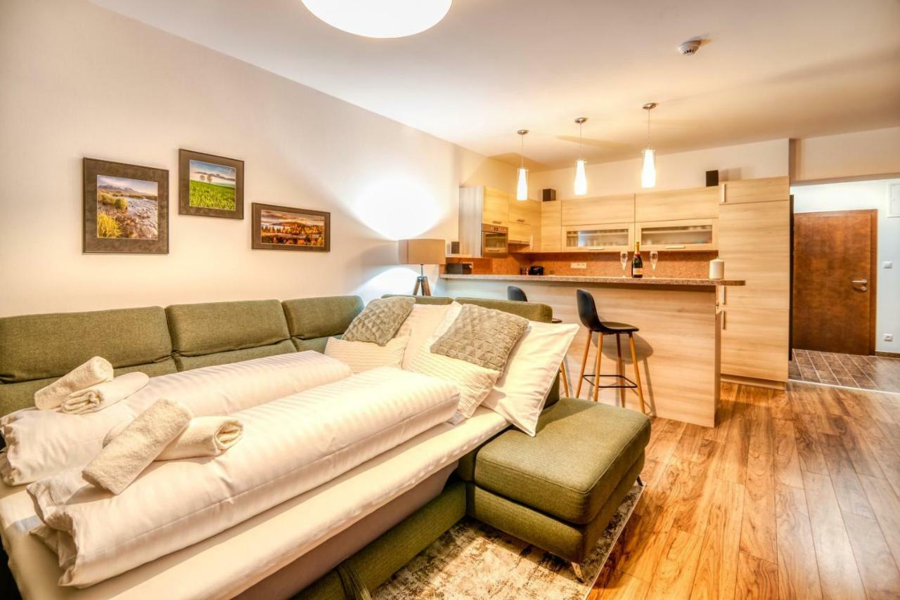 Apartman Lio - Free Garage Parking Татранска Ломница Экстерьер фото