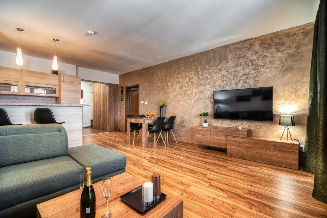 Apartman Lio - Free Garage Parking Татранска Ломница Экстерьер фото