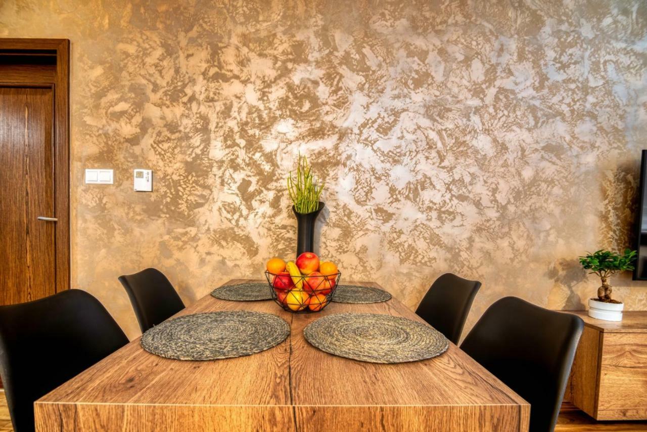 Apartman Lio - Free Garage Parking Татранска Ломница Экстерьер фото